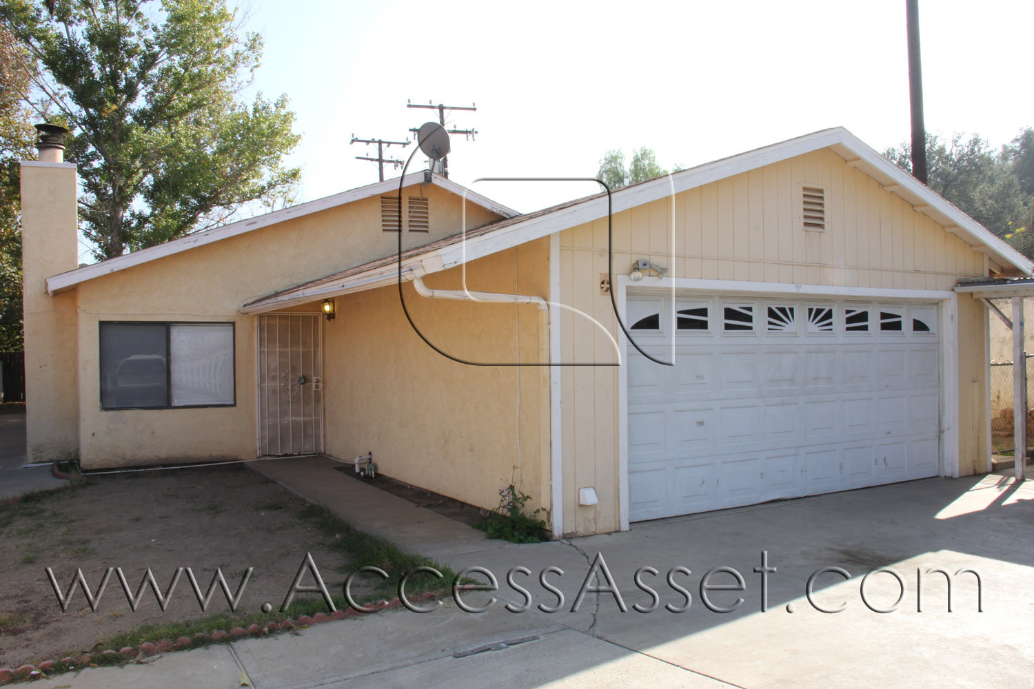 Photo 1 of 3-bedroom rental home in Lake Elsinore