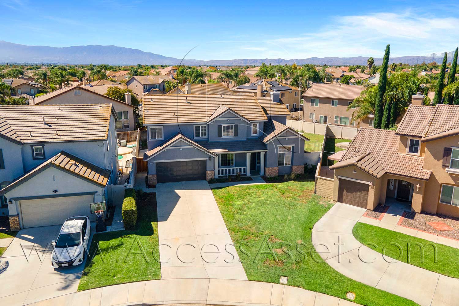 Photo 1 of 4-bedroom rental home in Eastvale