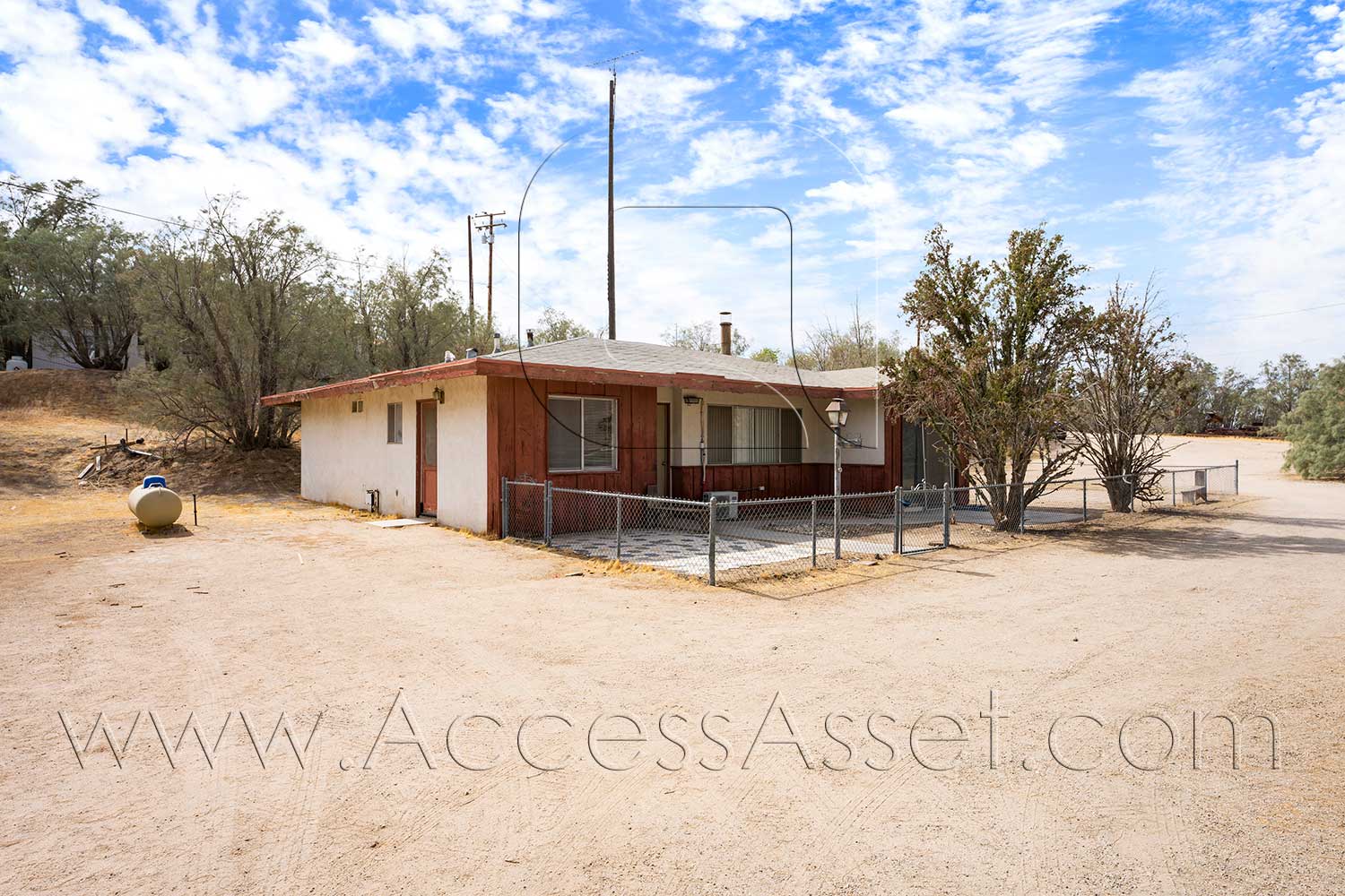 Photo 1 of 2-bedroom rental home in Victorville